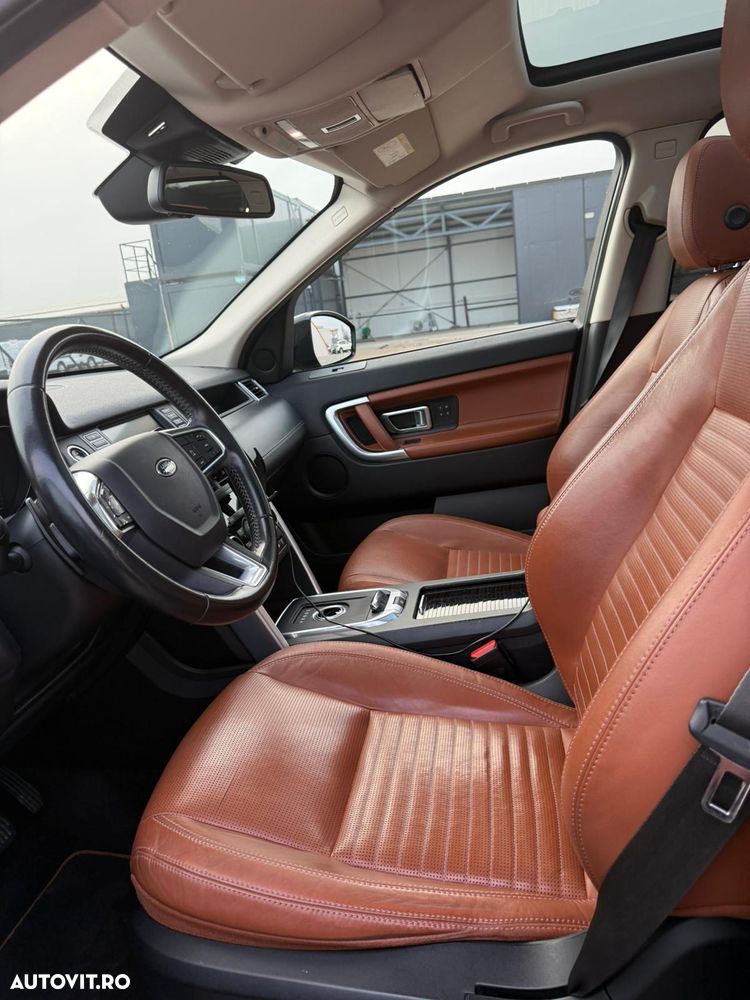 Land Rover Discovery Sport - 8