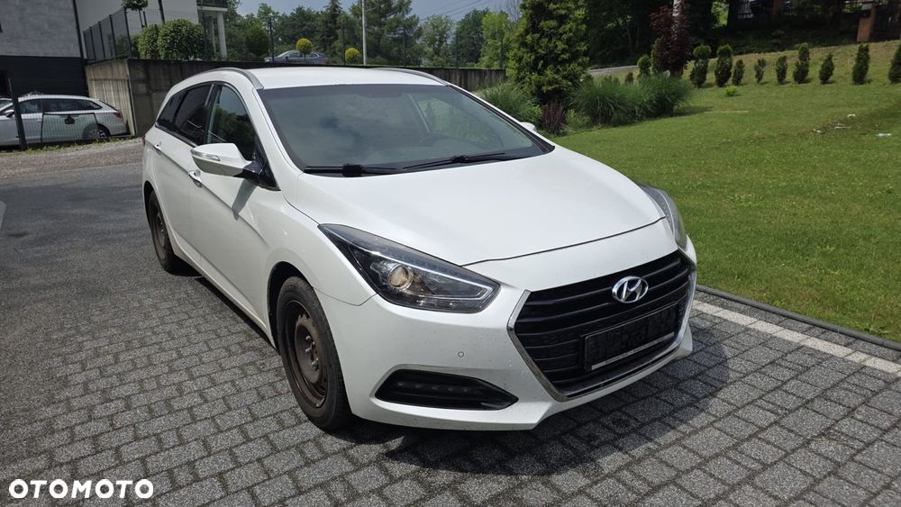 Hyundai i40 1.7 CRDi Comfort - 1
