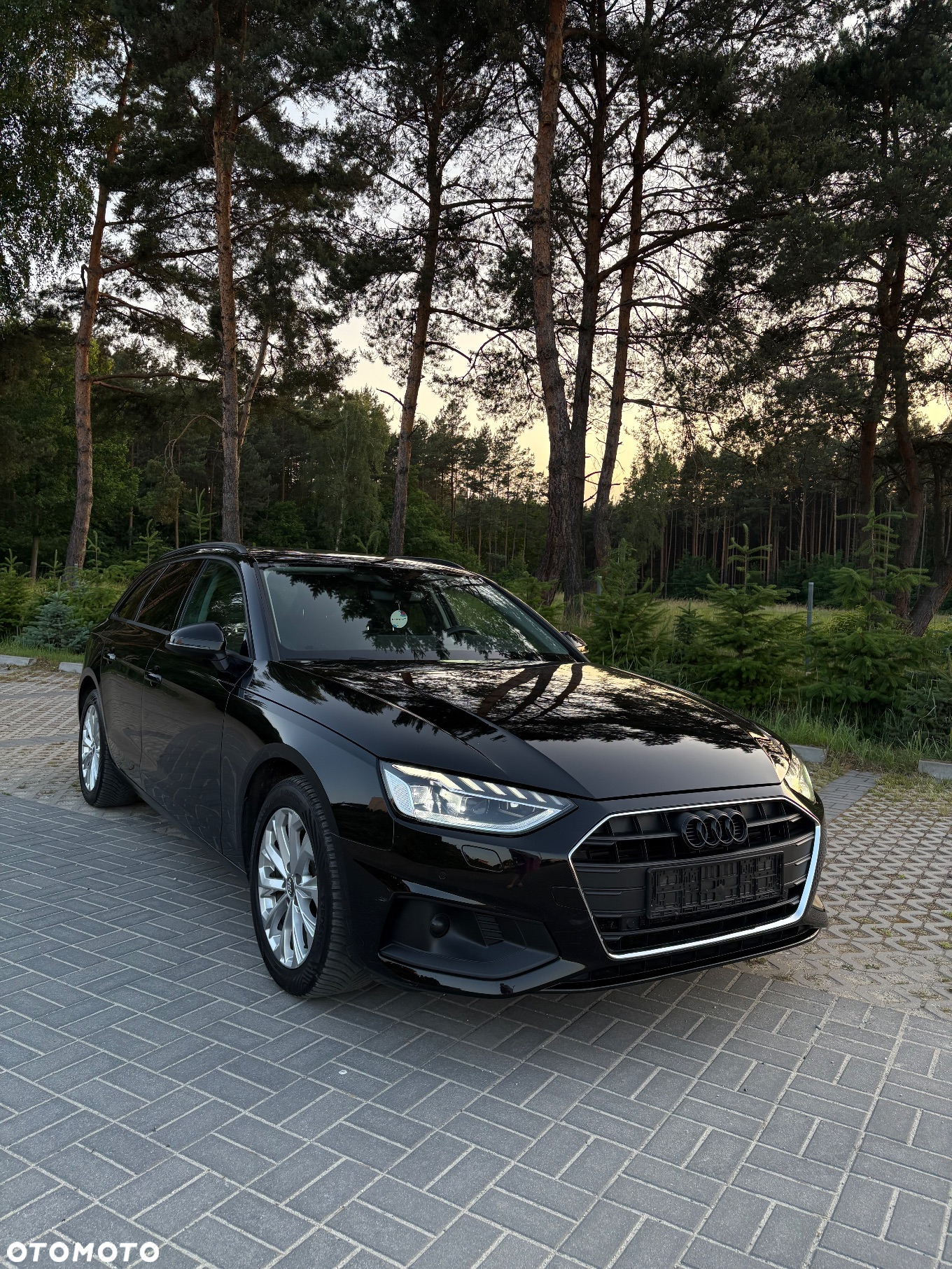 Audi A4 2.0 TDI Design S tronic - 4