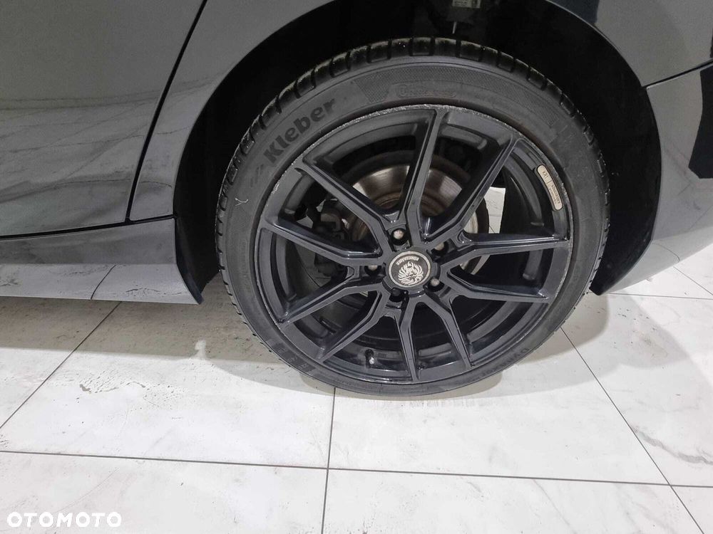 BMW Seria 1 - 34