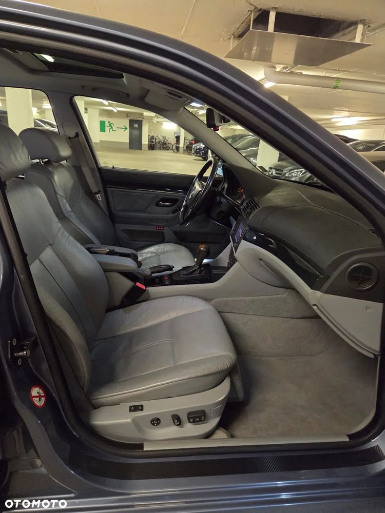 BMW Seria 5 - 10