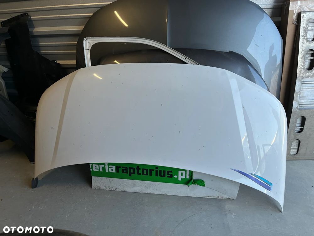 MASKA POKRYWA SILNIKA VOLKSWAGEN TRANSPORTER T5 - 2