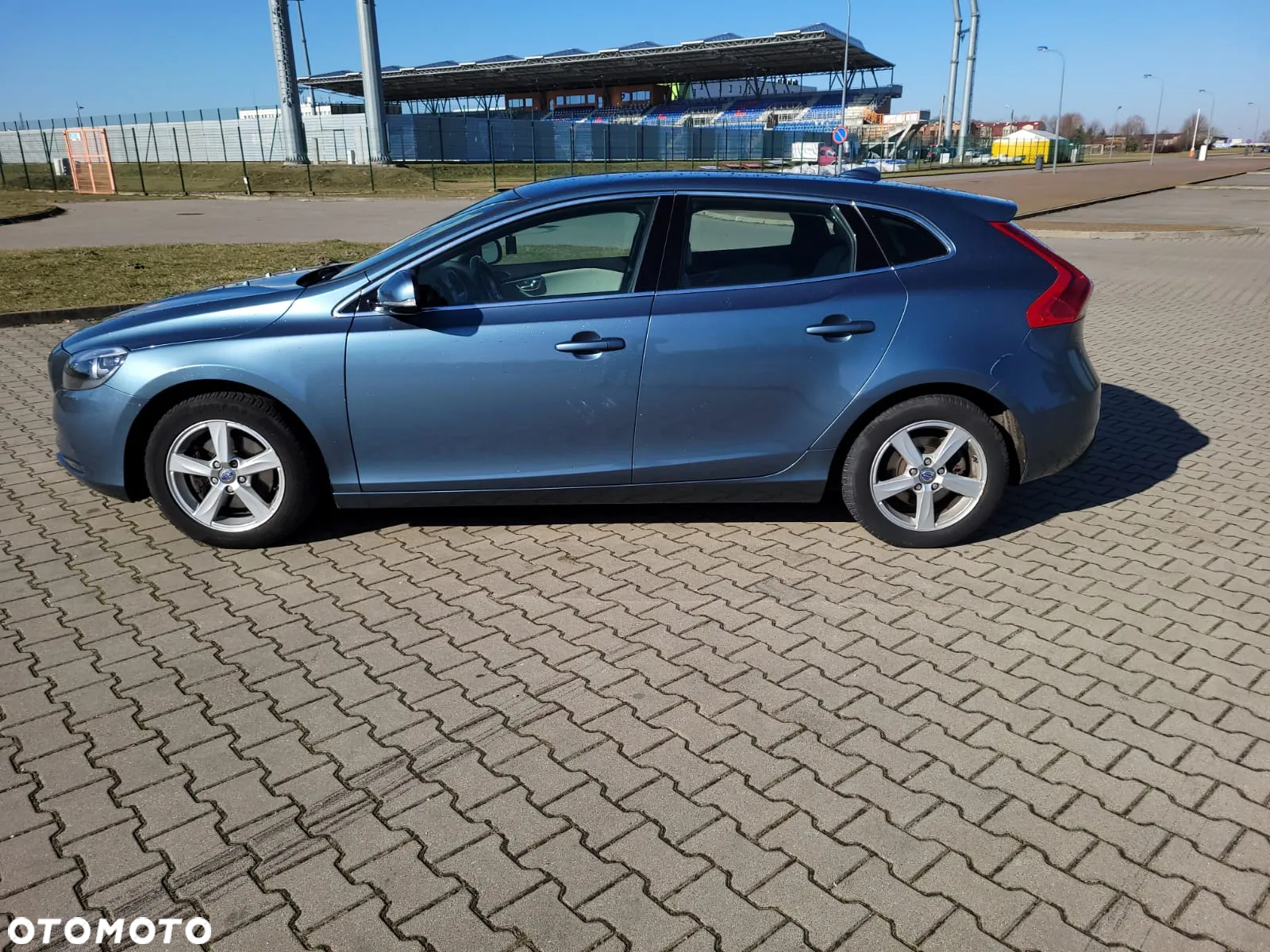 Volvo V40 T3 - 11