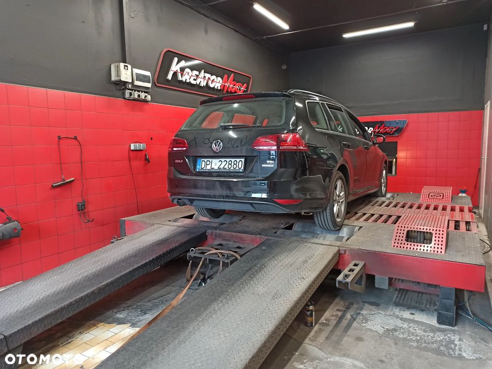 Volkswagen Golf 1.6 TDI BMT Highline - 18