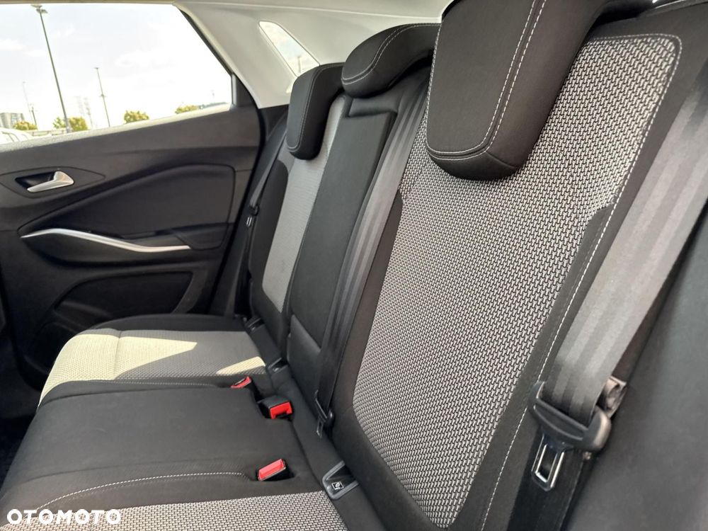 Opel Grandland X - 17