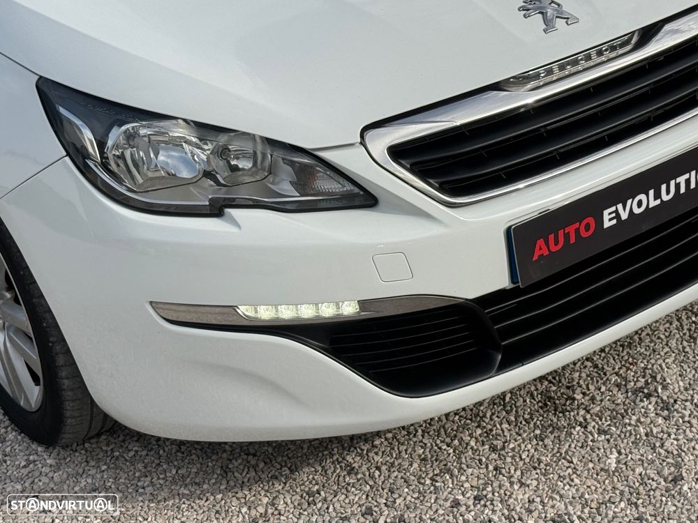 Peugeot 308 SW 1.6 HDi Premium - 26