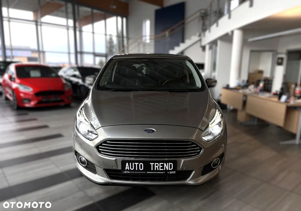 Ford S-Max 2.0 TDCi Titanium PowerShift - 4