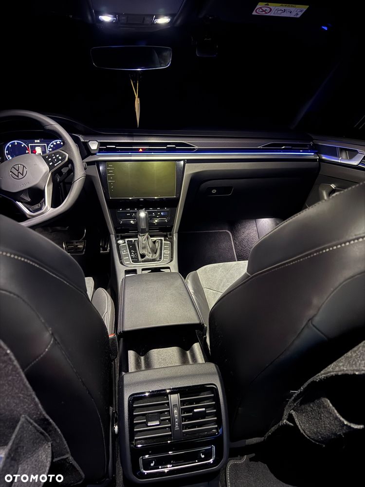 Volkswagen Arteon 2.0 TDI R-Line DSG - 23