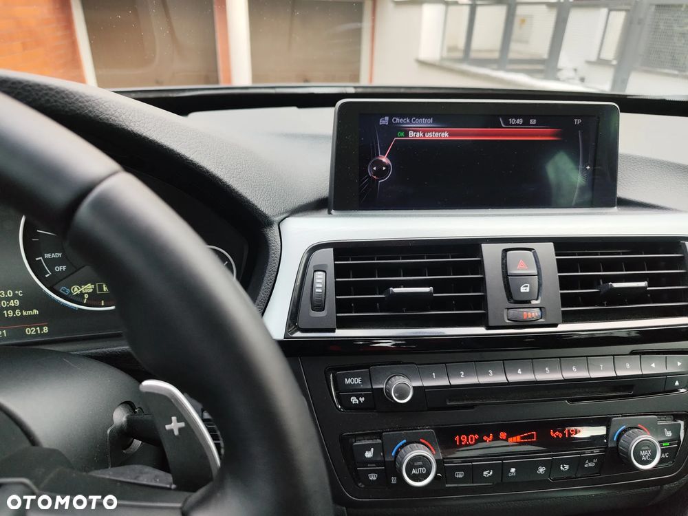 BMW 3GT 318d Luxury Line - 15