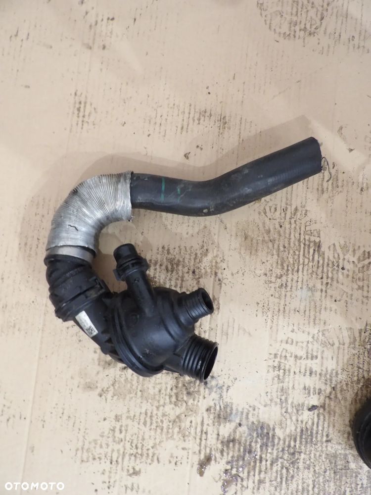 BMW - E90,E87 - POMPA WODY , TERMOSTAT - 7552403 - 1
