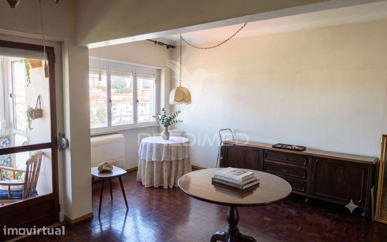 Excelente Apartamento T4 em Queluz - Espaço, Conforto e Localização... - Grande imagem: 2/24