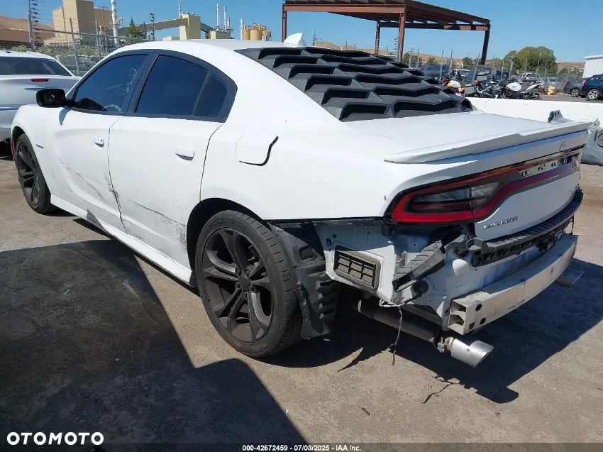 Dodge Charger 5.7 R/T - 4