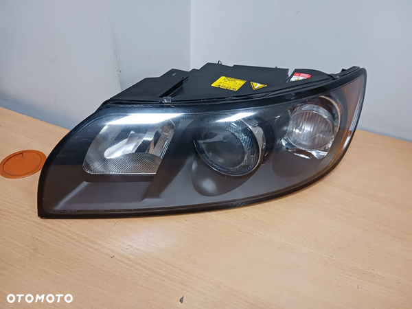 Lampa xenon lewy lewa Volvo S40 V50 2004 - 2007 r przed FL Europa