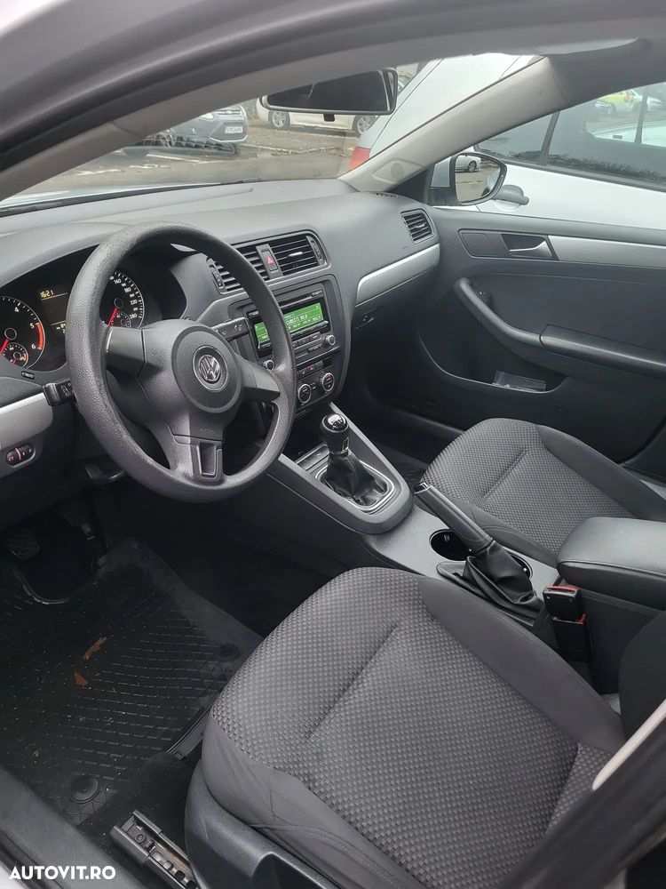 Volkswagen Jetta 1.6 TDI CR DPF Comfortline - 10