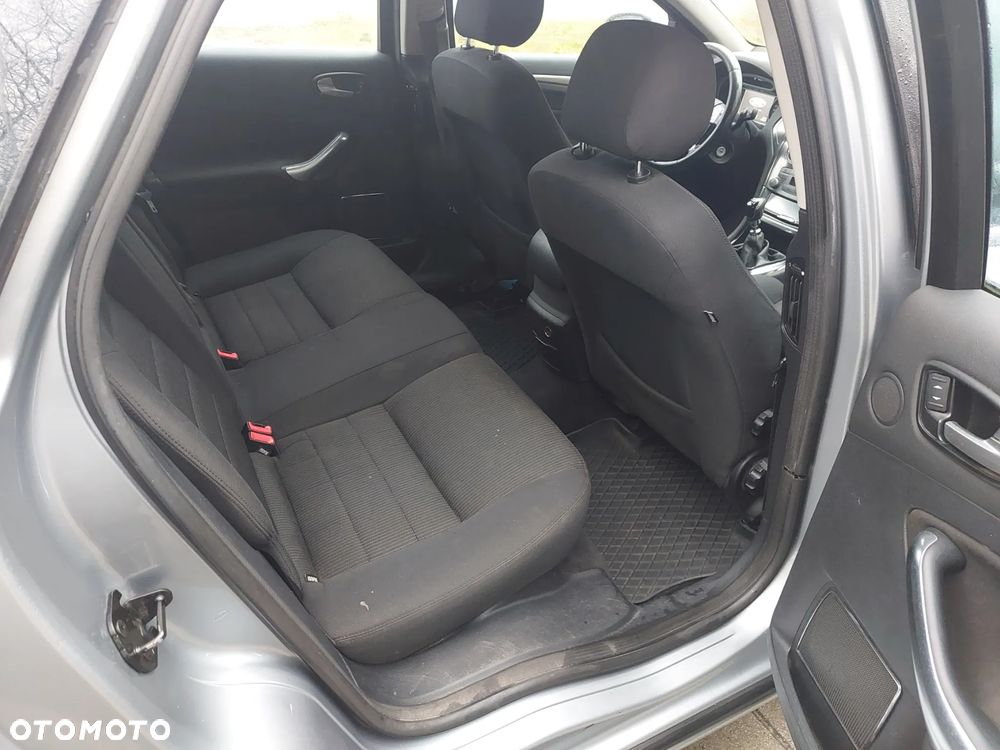 Ford Mondeo 2.0 TDCi S - 12