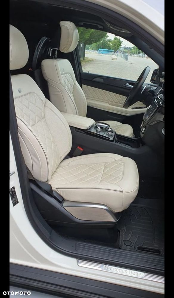 Mercedes-Benz GLS - 14