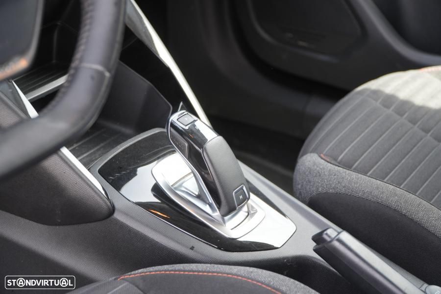 Peugeot 2008 1.2 PureTech Allure Pack EAT8 - 13