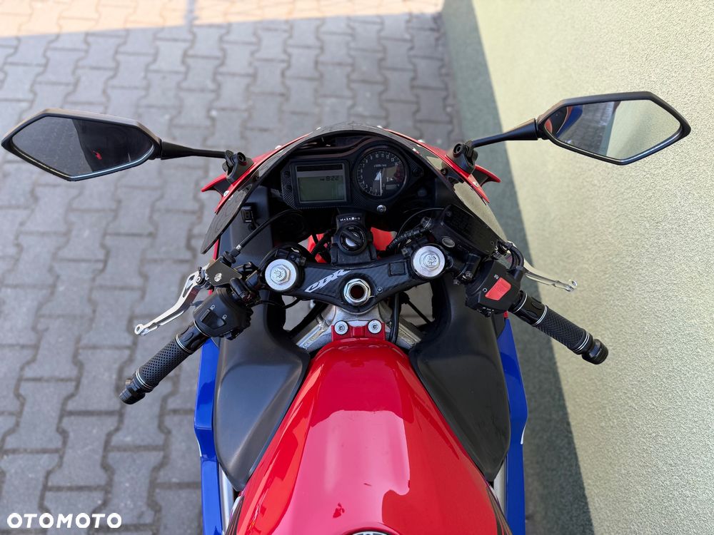 Honda CBR - 36