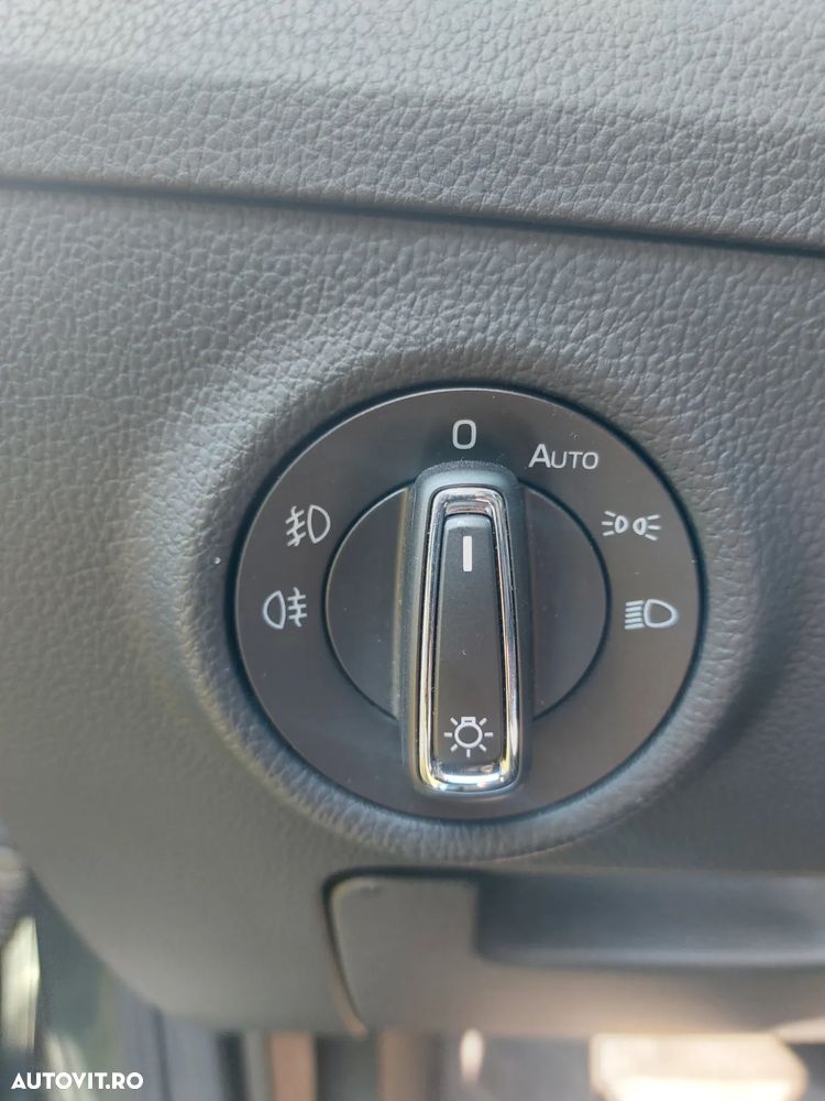 Skoda Superb 2.0 TDI DSG Ambition - 17