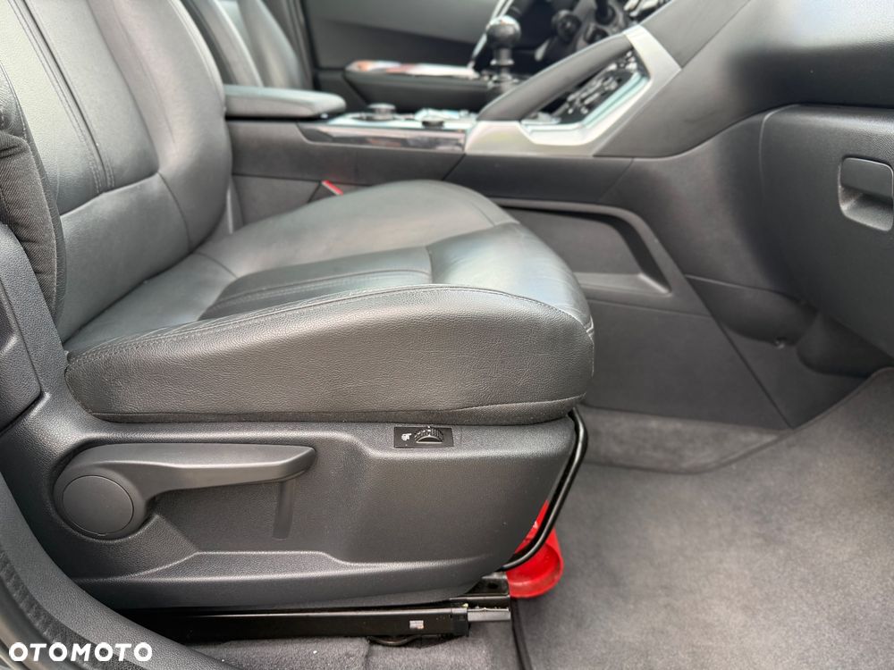 Peugeot 3008 HDi 115 Allure - 13