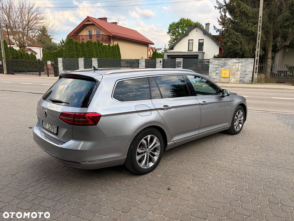 Volkswagen Passat 2.0 TDI SCR DSG Highline - 9