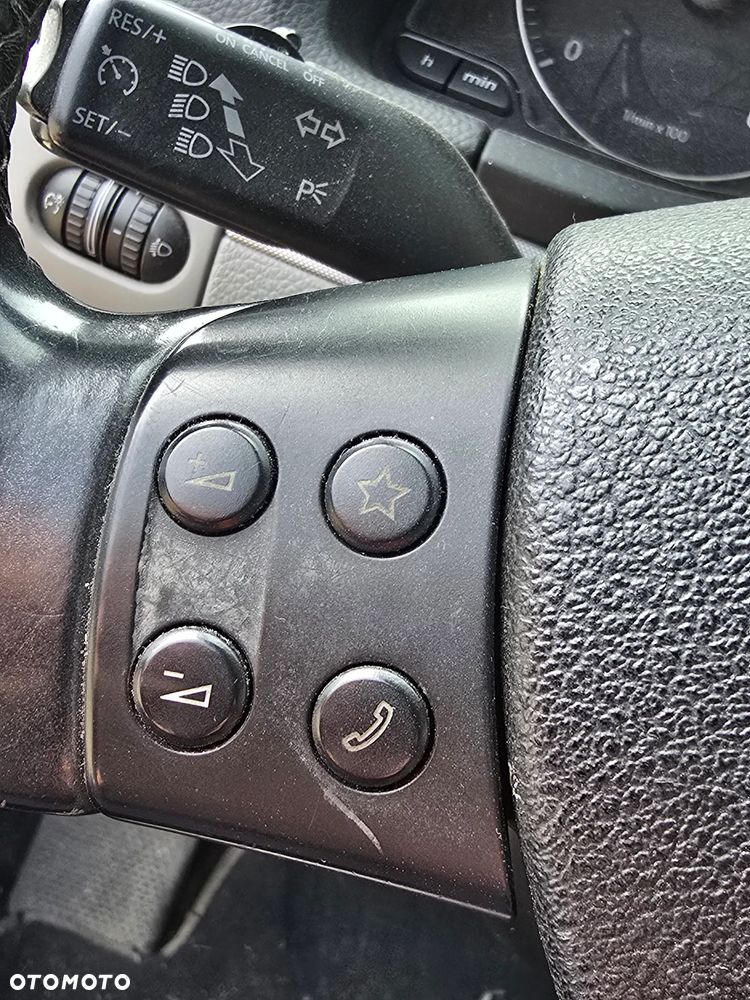 Volkswagen Golf 1.9 TDI Q-Line - 12