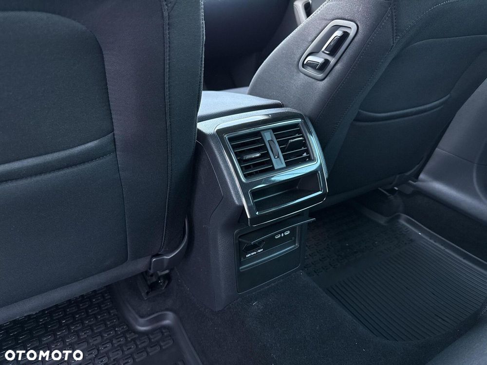 Skoda Superb 2.0 TDI SCR Style DSG - 13