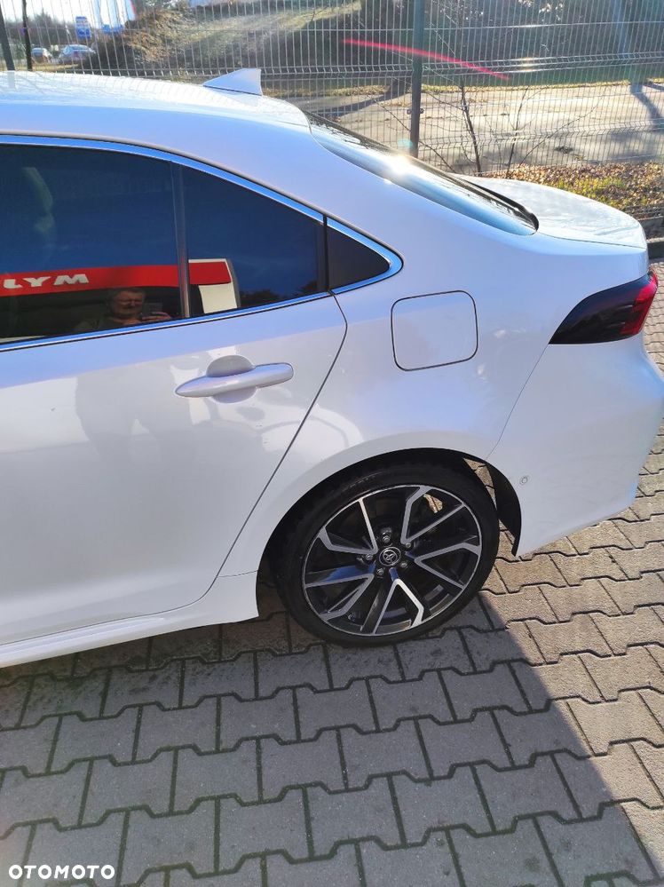Toyota Corolla 1.8 Hybrid Executive - 12