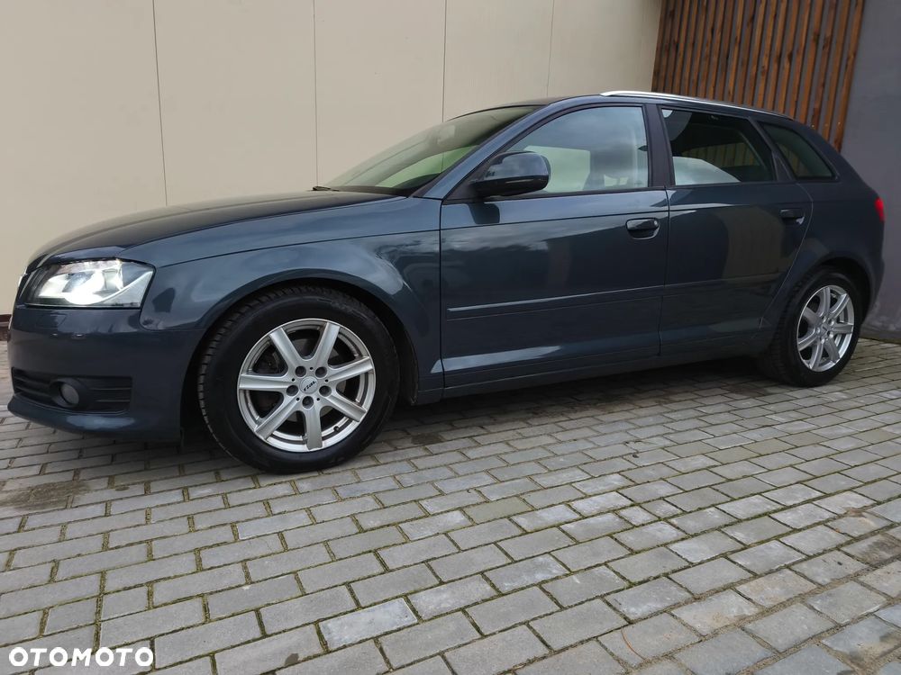 Audi A3 2.0 TDI Attraction - 4