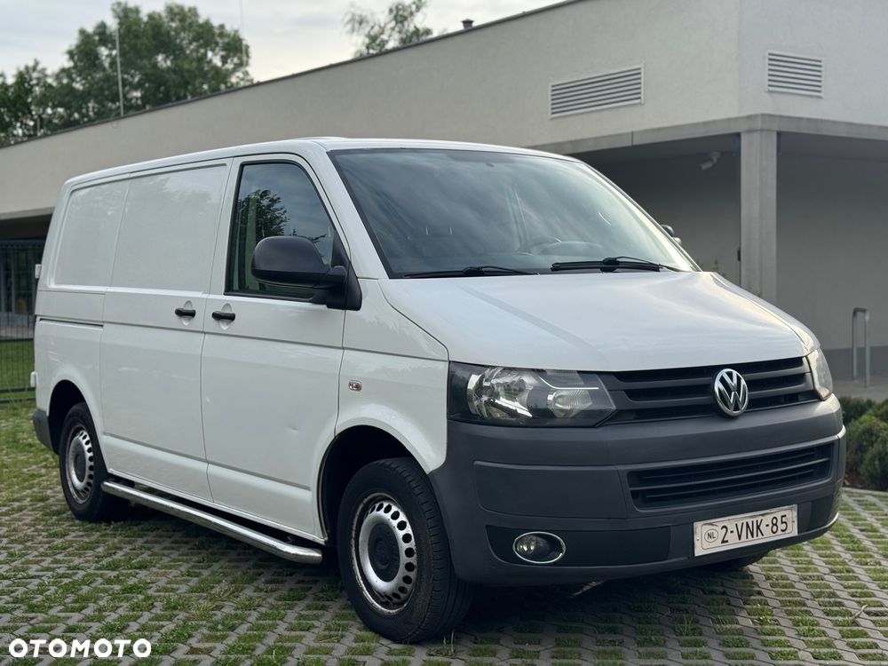 Volkswagen Transporter - 2