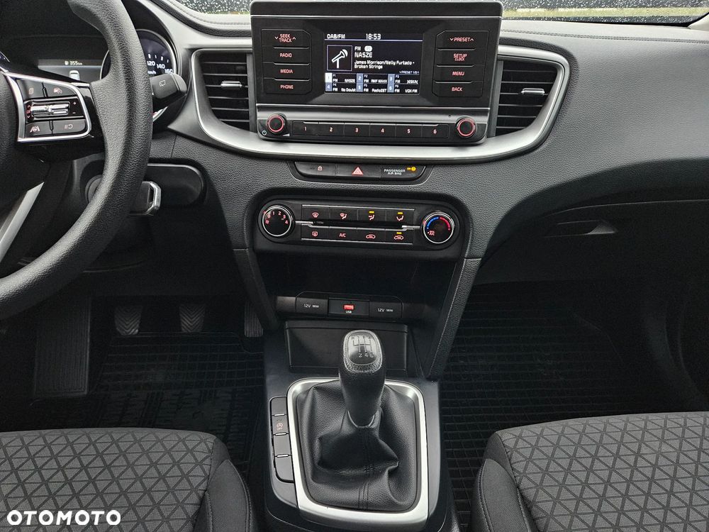 Kia Ceed 1.0 T-GDI S - 24
