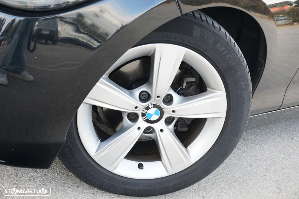BMW 116 d EDynamics Line Sport - 8