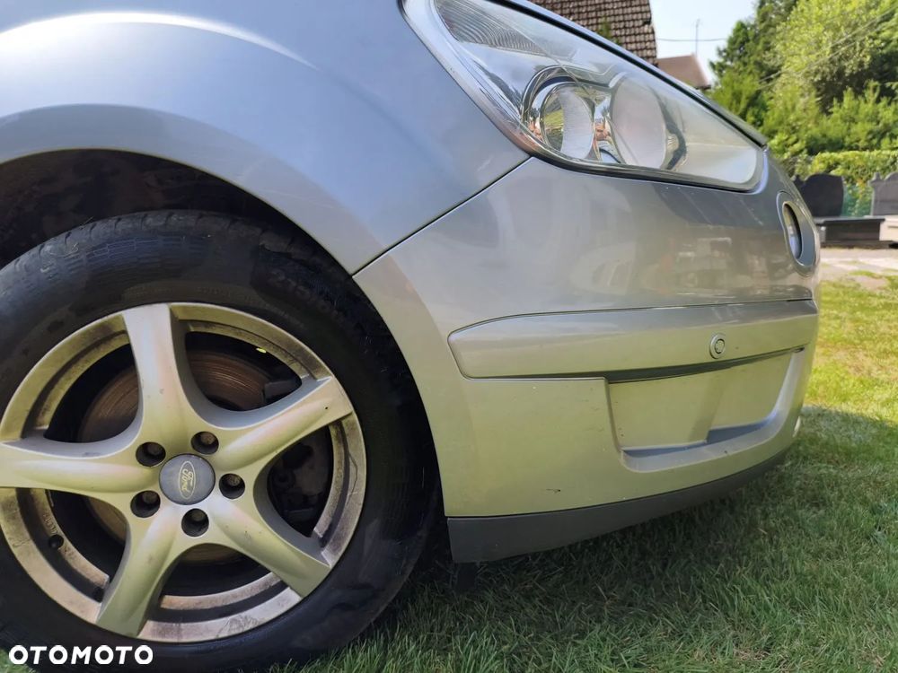 Ford S-Max 2.0 TDCi Ambiente - 32