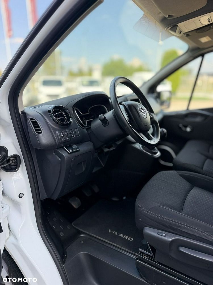 Opel Vivaro - 30