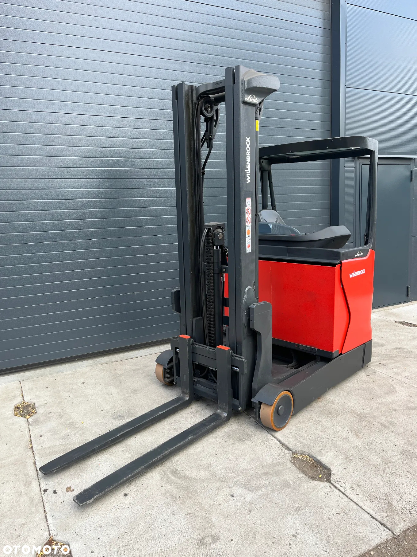 Linde Elektryczny wózek wysokiego składowania R16B / 1120 TRIPLEX przesuw boczny - 15