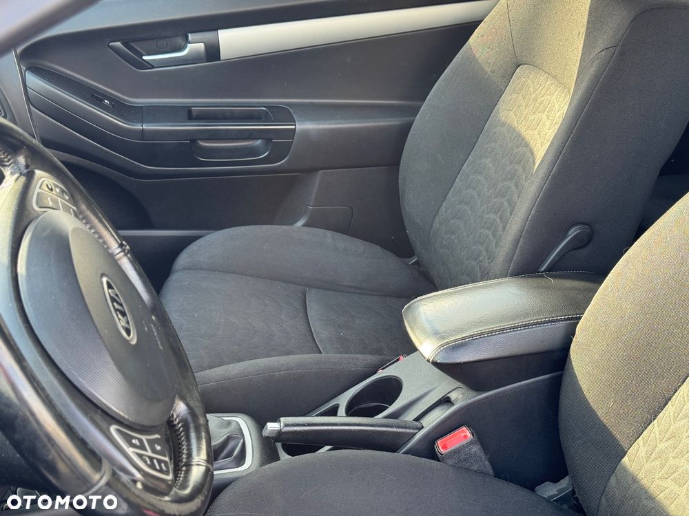 Kia Ceed 1.6 Comfort - 11