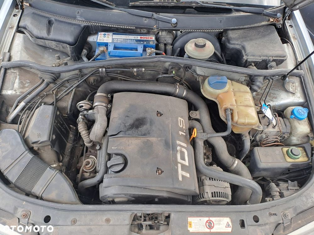 Audi A4 B5 (94-01r.) 1.9 TDI 110KM. Silnik AFN Skrzynia DHF lakier LV7M / L5. GWARANCJA !!!  Przód Tył Zestaw Komplet Drzwi Klapa Zderzak Błotnik Maska Grill Atrapa Szyba Pas Lampa Lusterko Boczki Fotel Kanapa Kokpit Deska Rozdzielcza Przełącznik Włącznik Sterownik Przewody Wiązka Instalacja Moduł Komputer Czujnik Listwa Pompa Alternator Wtryski Głowica Rozrusznik Kompresor Sprzęgło Dwumas Silnik Skrzynia ABS Klimatyzacji Paliwa Wspomagania Kolektor Turbina Przepustnica Zawór Chłodnica Koło Hak Belka Sanki Zawieszenie Mcpherson Półoś Amortyzator Wydech Tłumik Zacisk Most - 5