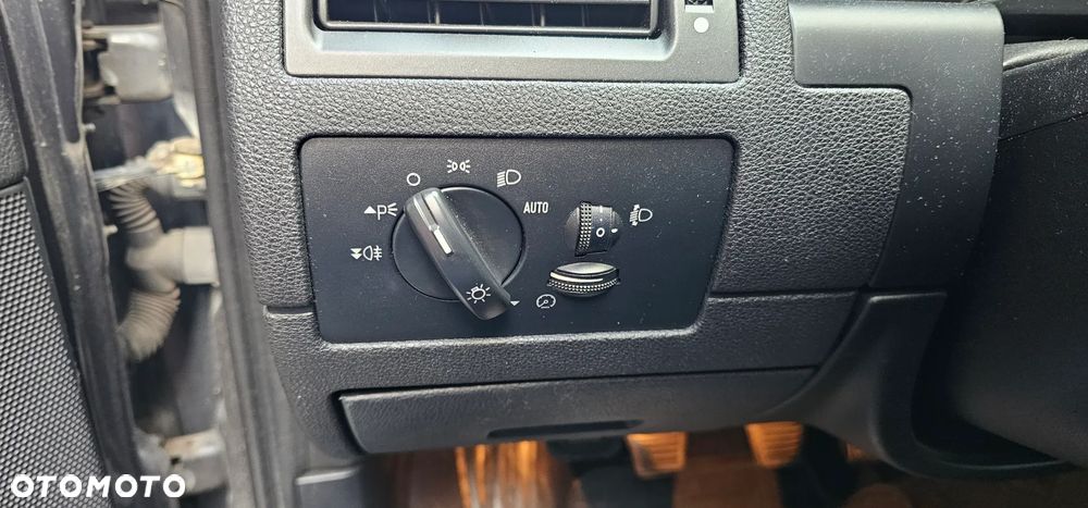 Ford Mondeo 2.0 TDCI Ghia - 10