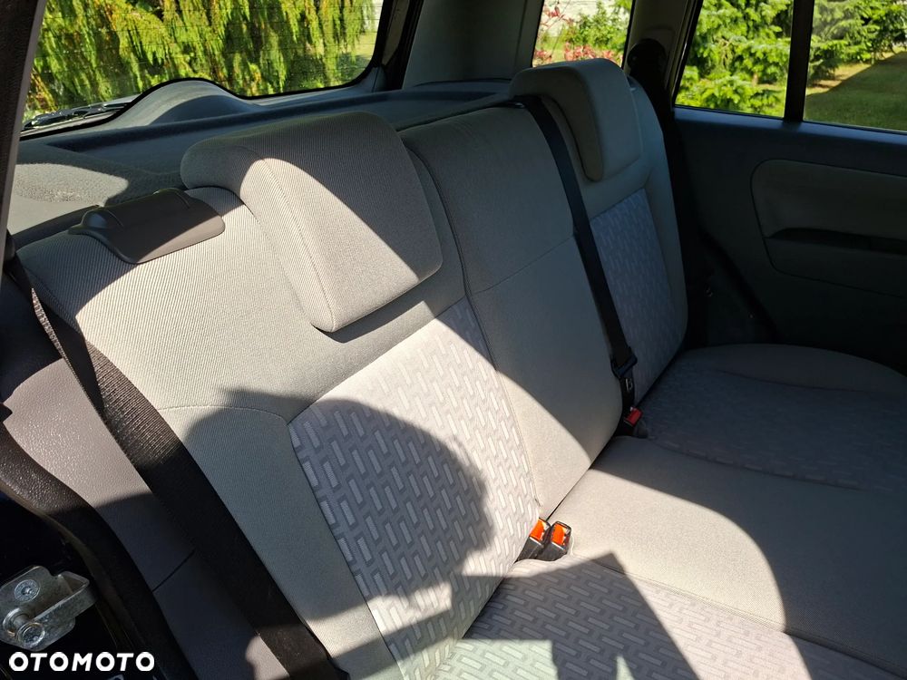 Ford Fusion 1.25 Fun - 12