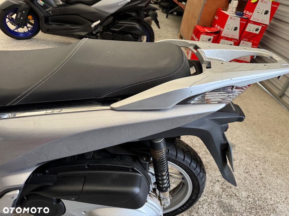 Honda SH - 17