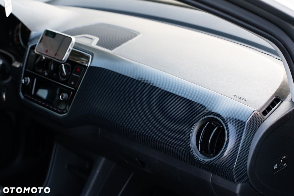 Volkswagen up! take - 37