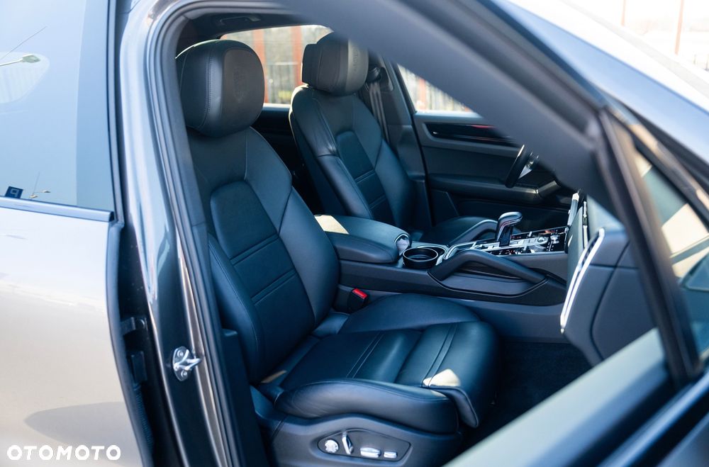 Porsche Cayenne Tiptronic S - 8