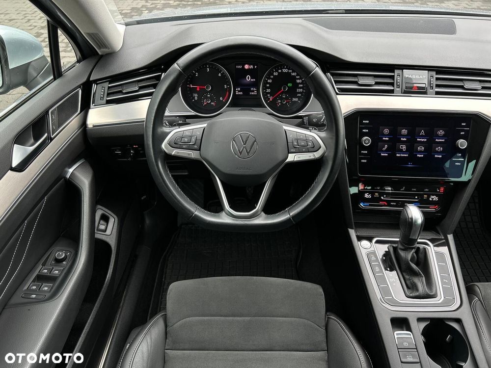 Volkswagen Passat Variant 2.0 TDI EVO Elegance DSG - 6