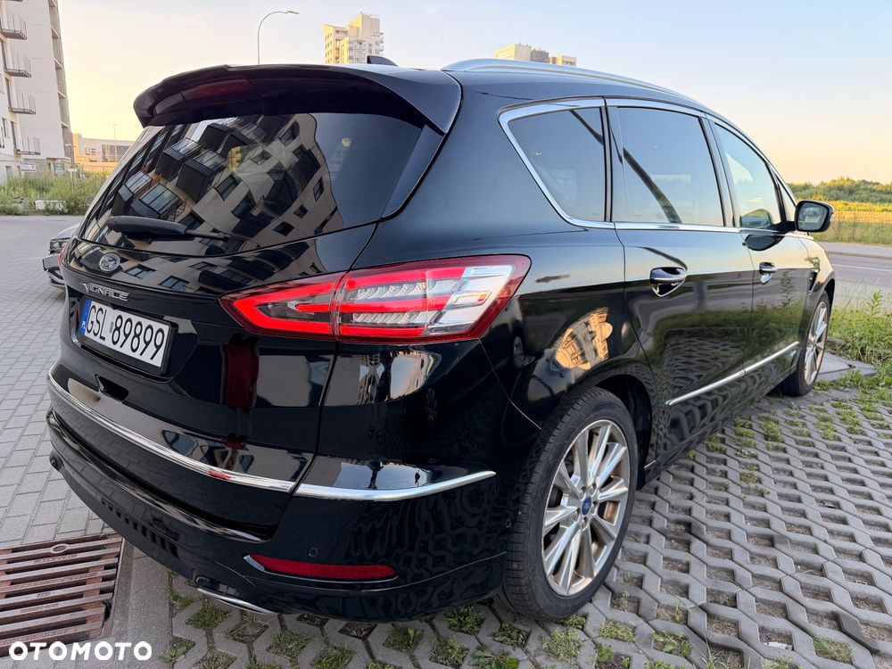 Ford S-Max - 12