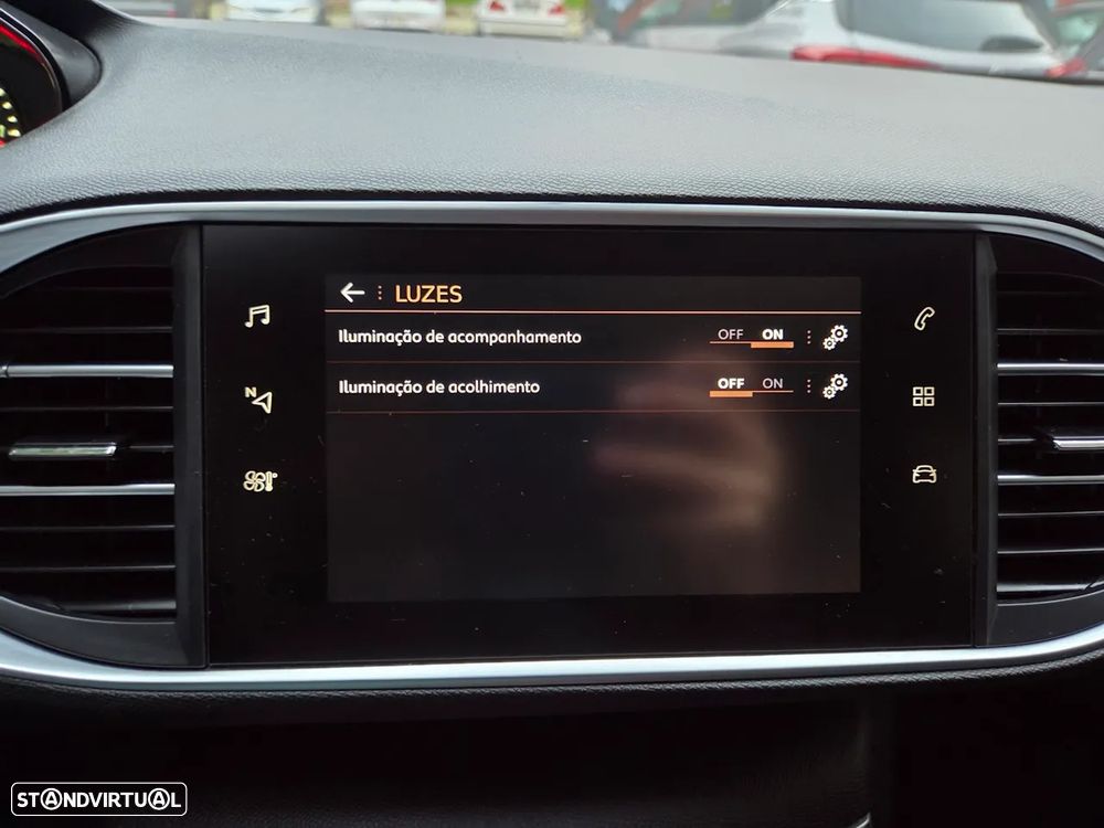 Peugeot 308 PureTech 130 GPF EAT8 Stop & Start Tech Edition - 41