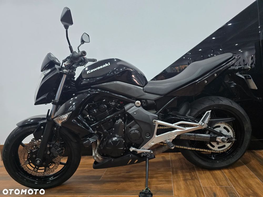 Kawasaki ER - 27