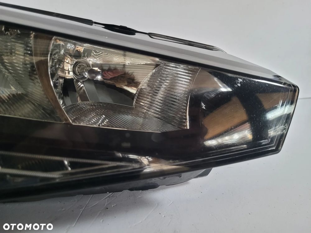 Skoda Scala lampa przód prawa led - 3