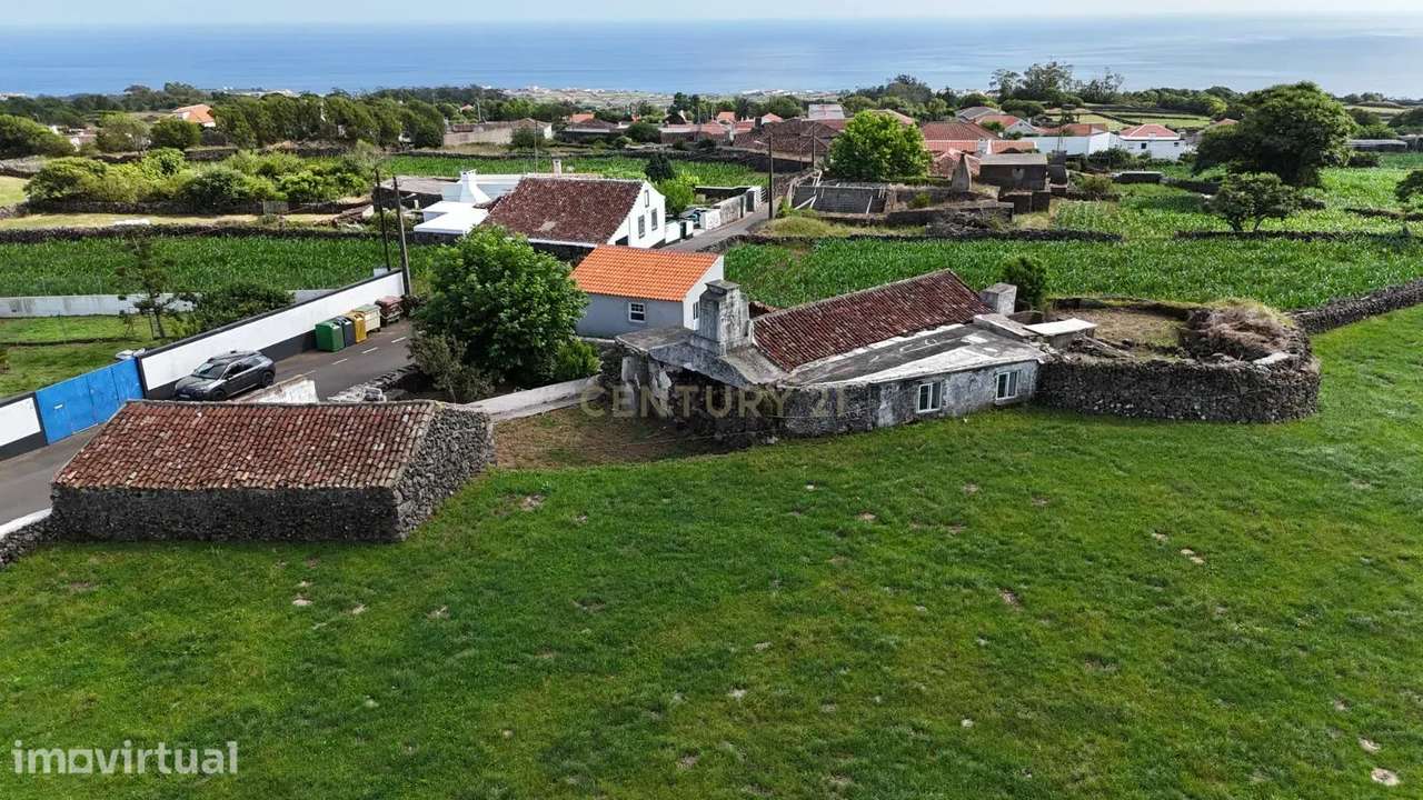 Casa para Recuperação em São Bartolomeu de Regatos - Grande imagem: 4/21