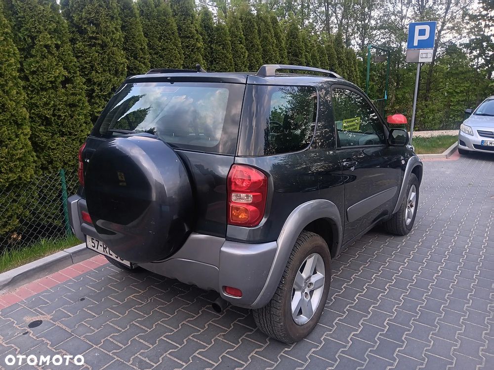 Toyota RAV4 D-4D 4x4 - 3