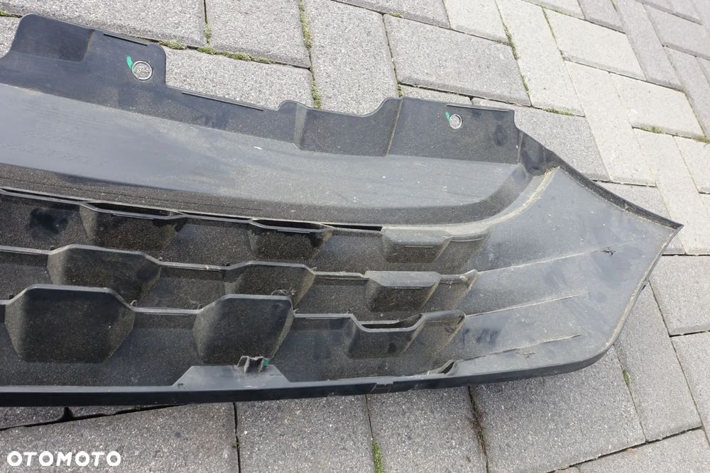 ATRAPA GRILL IVECO DAILY IV 14-19r. - 12